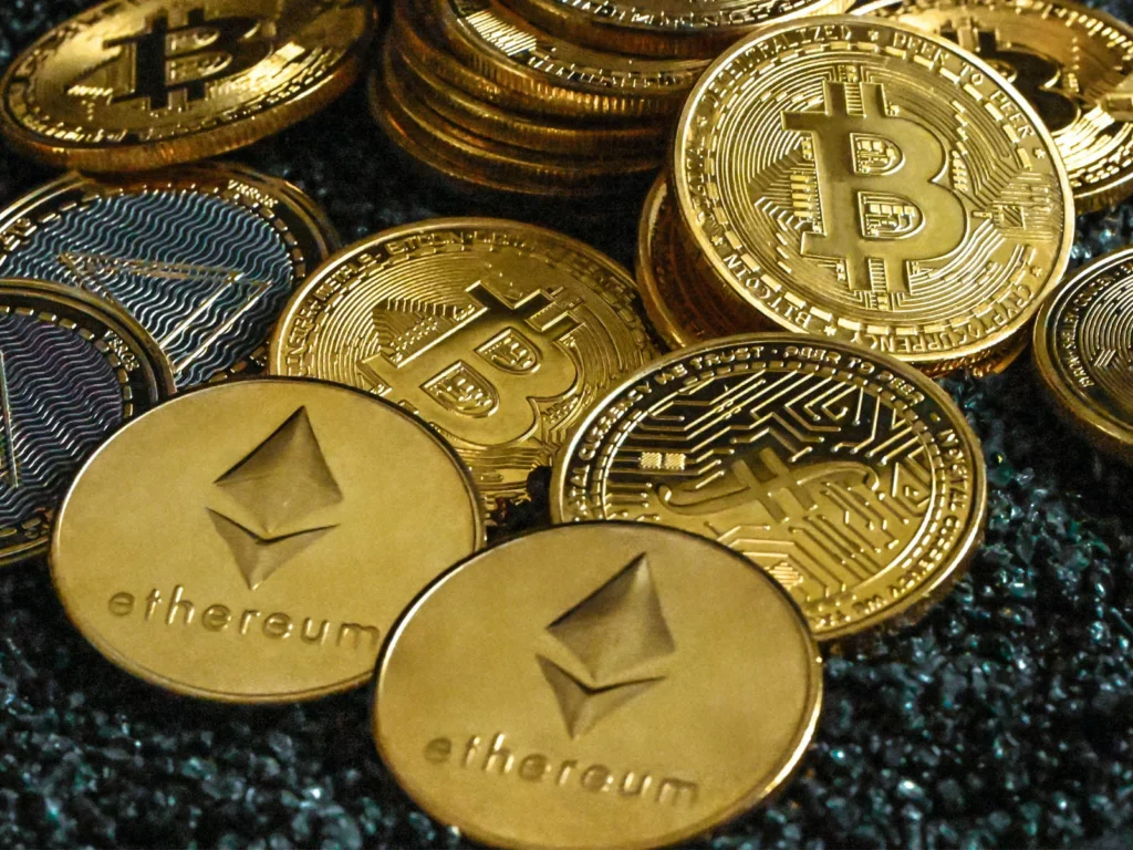 What are the 4 types of cryptocurrency?